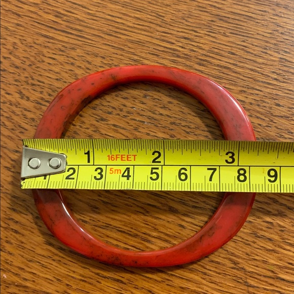 Bakelite Mottled Red Bracelet - Picture 5 of 5